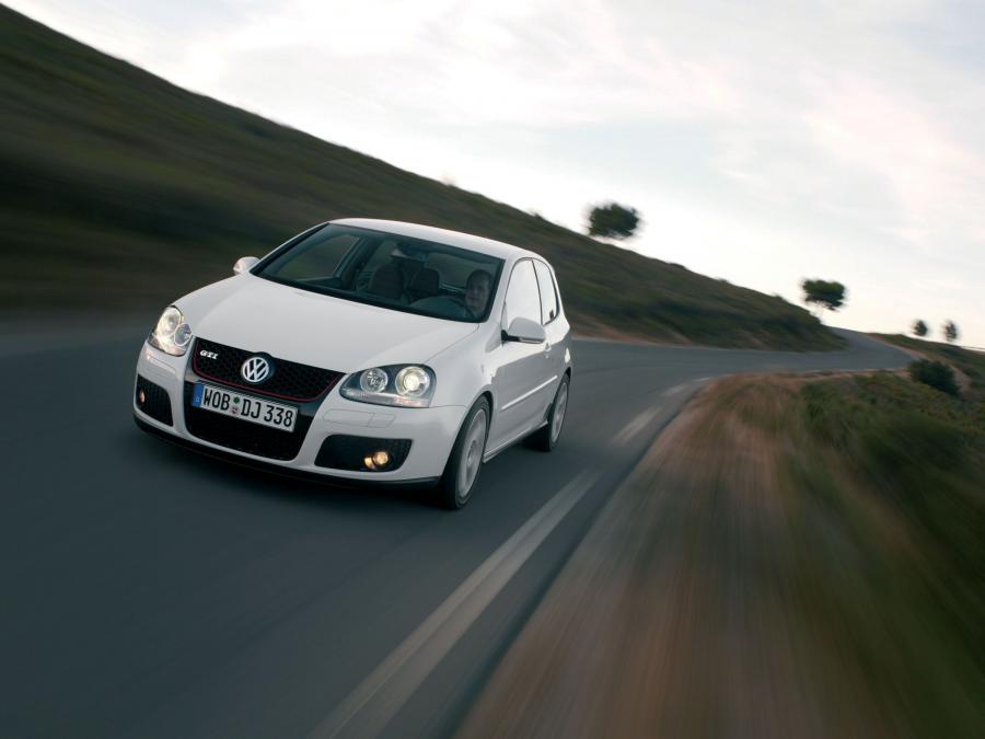  Volkswagen Golf GTi 2005 года  (фото 59 из 135)